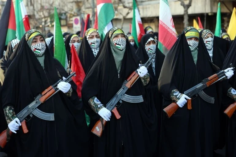 Phòng thủ khảm và người kế nhiệm thứ tư - Kế hoạch của Iran cho cuộc chiến lâu dài với Mỹ và Israel Phòng thủ khảm và người kế nhiệm thứ tư - Kế hoạch của Iran cho cuộc chiến lâu dài với Mỹ và Israel