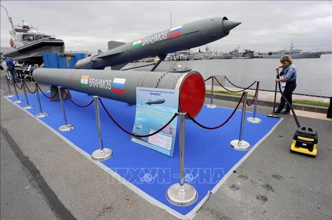 Quốc gia Đông Nam Á thứ hai sẽ trang bị tên lửa BrahMos do Ấn Độ sản xuất Quốc gia Đông Nam Á thứ hai sẽ trang bị tên lửa BrahMos do Ấn Độ sản xuất