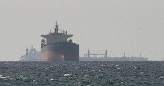 Rộ tin Iran soạn thảo luật để thu phí quá cảnh qua eo biển Hormuz