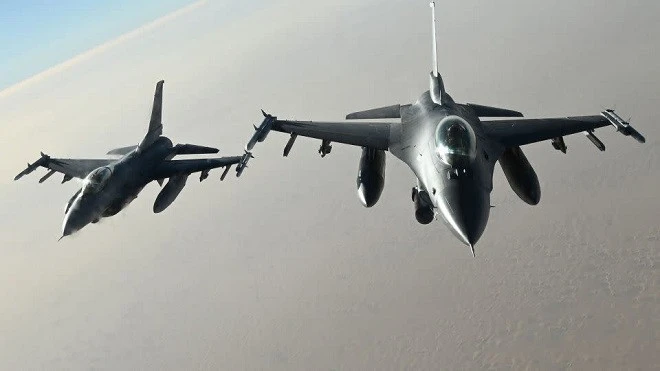 So sánh sức mạnh tiêm kích Su-57 của Nga và chiến đấu cơ F-16 của Mỹ So sánh sức mạnh tiêm kích Su-57 của Nga và chiến đấu cơ F-16 của Mỹ