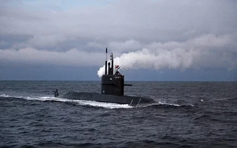 Tàu ngầm Maloyaroslavets thuộc Dự án 677 Lada bắt đầu được khởi đóng