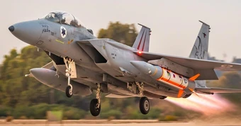 Tên lửa hàng độc của Israel: Phóng lên rìa không gian rồi quật thẳng xuống Iran