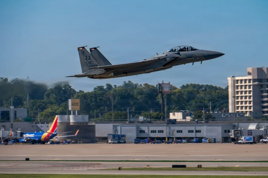 Thêm hàng chục tiêm kích F-15EX Eagle II cực mạnh được đặt hàng Thêm hàng chục tiêm kích F-15EX Eagle II cực mạnh được đặt hàng