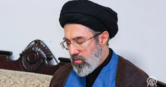 Tình báo Mỹ tiết lộ "vai trò then chốt" của Lãnh tụ tối cao Iran dù đang bị thương