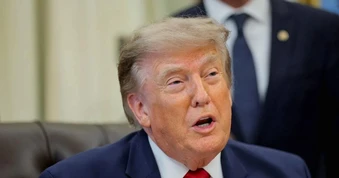 Tổng thống Trump bỏ phương án thu phí 20% ở Hormuz, nêu kế hoạch thay thế