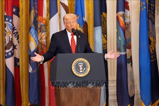 Tổng thống Trump: Cuộc chiến với Iran có thể sớm kết thúc vì ‘gần như không còn gì để tấn công’ Tổng thống Trump: Cuộc chiến với Iran có thể sớm kết thúc vì ‘gần như không còn gì để tấn công’
