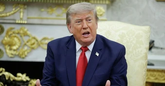 Tổng thống Trump nói có những lựa chọn vận tải tốt hơn eo biển Hormuz