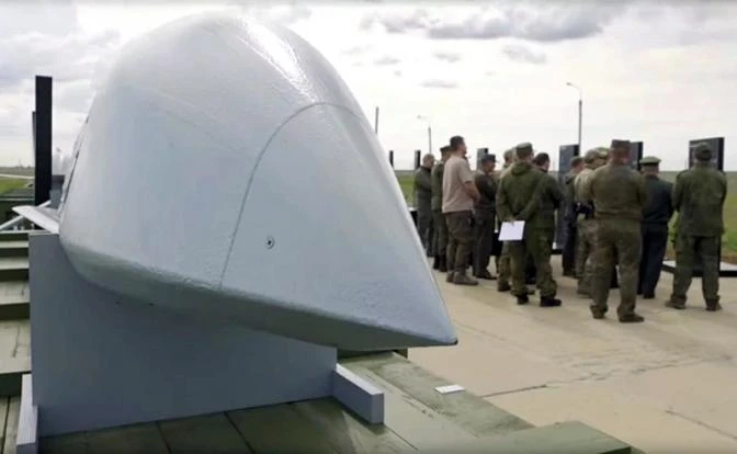 Trui rèn ở Syria rồi học theo sát chiêu Mỹ, quân đội Nga vừa có cặp vũ khí "chị em" đáng sợ nhất Trui rèn ở Syria rồi học theo sát chiêu Mỹ, quân đội Nga vừa có cặp vũ khí "chị em" đáng sợ nhất
