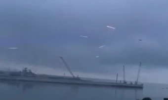 UAV Ukraine vượt lưới lửa phòng không, nhắm tới chiến hạm Nga