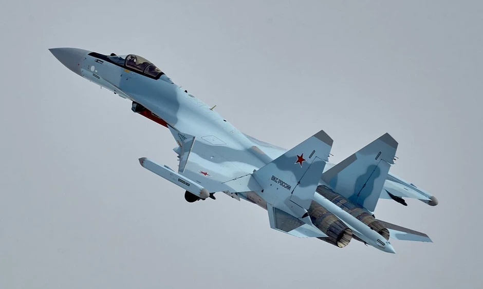 Ukraine bắn rơi tiêm kích Su-35S Nga Ukraine bắn rơi tiêm kích Su-35S Nga