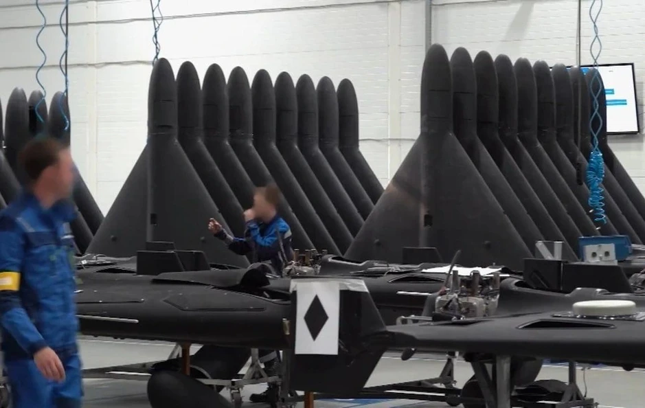 Ukraine báo động bầy đàn UAV của Nga "nói chuyện" với nhau Ukraine báo động bầy đàn UAV của Nga "nói chuyện" với nhau