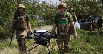 Ukraine học chiến thuật Starlink của Nga, dồn dập săn lùng mục tiêu