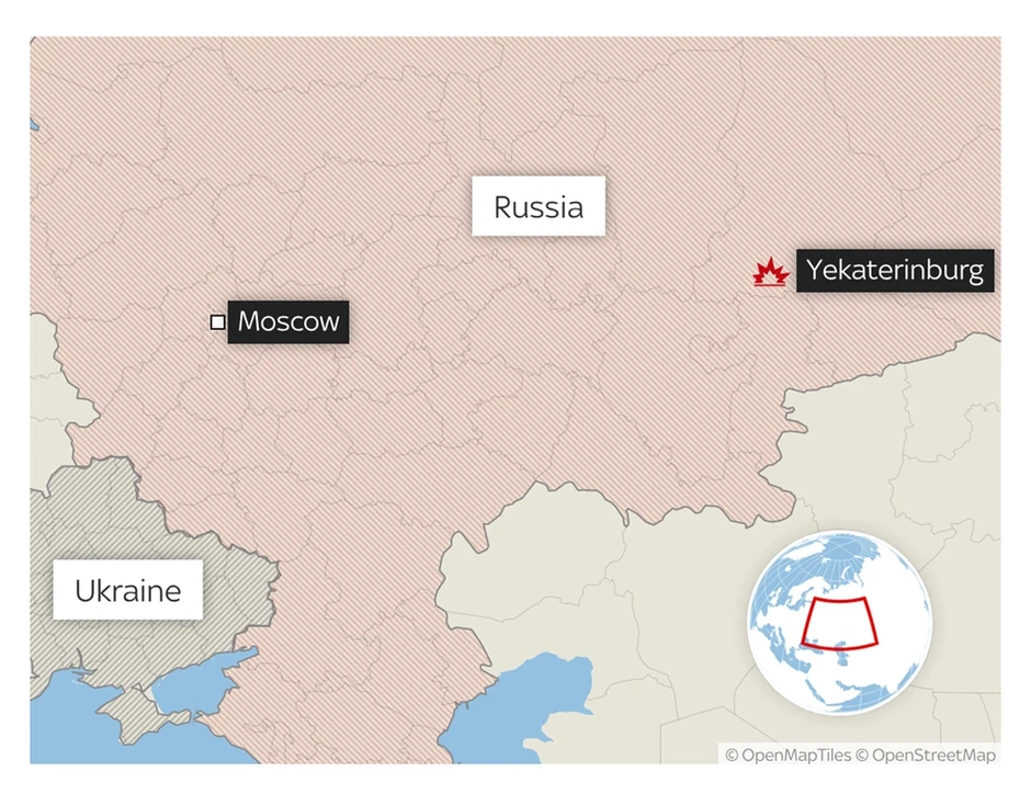 Ukraine tập kích kho hàng Nga cách tiền tuyến 2.000 km Ukraine tập kích kho hàng Nga cách tiền tuyến 2.000 km