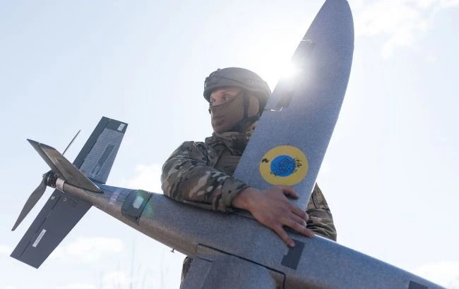 Ukraine tuyên bố tập kích 3 cây cầu huyết mạch trong tuyến tiếp vận của Nga Ukraine tuyên bố tập kích 3 cây cầu huyết mạch trong tuyến tiếp vận của Nga