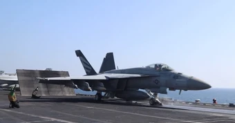 Uy lực mẫu chiến cơ F/A-18 Hornet được Mỹ điều động tham chiến ở Iran