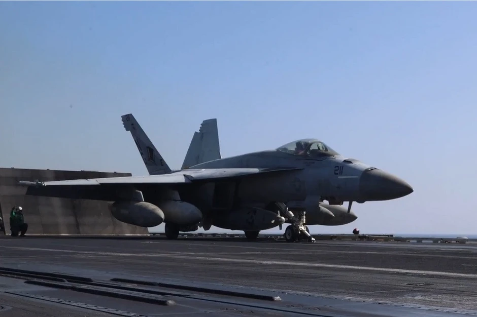 Uy lực mẫu chiến cơ F/A-18 Hornet được Mỹ điều động tham chiến ở Iran