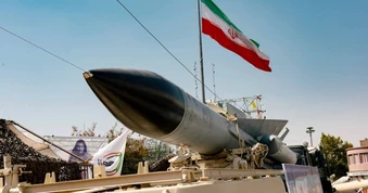 Vì sao Iran có thể nhanh chóng tăng gấp 2 tầm bắn tên lửa?