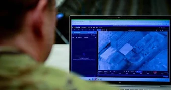 Vì sao Mỹ có thể tập kích 1.000 mục tiêu Iran trong ngày đầu xung đột?