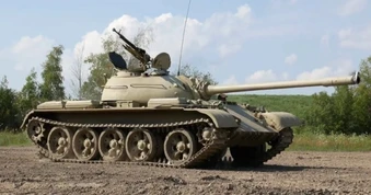 Vì sao T-54/55 được mệnh danh là “AK-47 của thế giới xe tăng"?