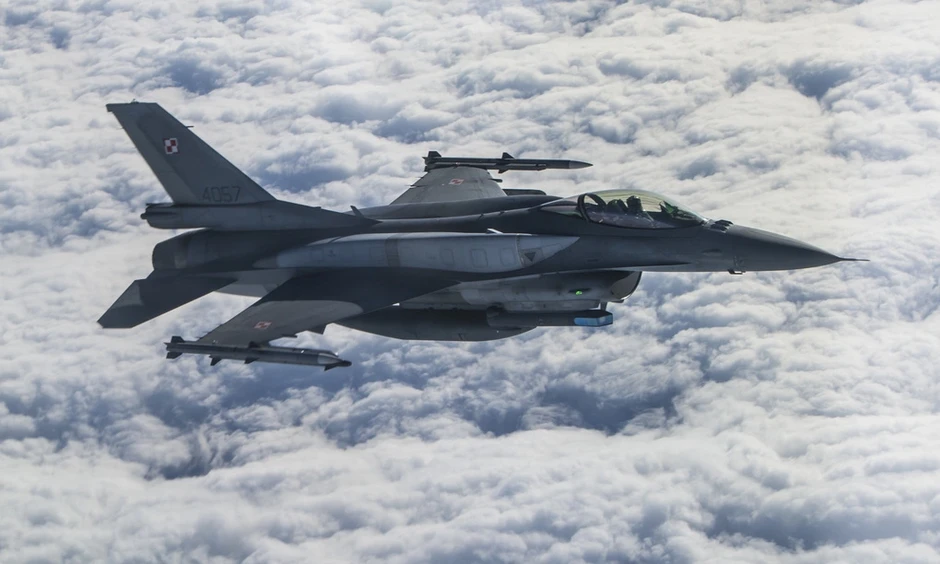 Vì sao tên lửa Nga bay gần 100 km vào Ba Lan mà không bị F-16 bắn hạ? Vì sao tên lửa Nga bay gần 100 km vào Ba Lan mà không bị F-16 bắn hạ?