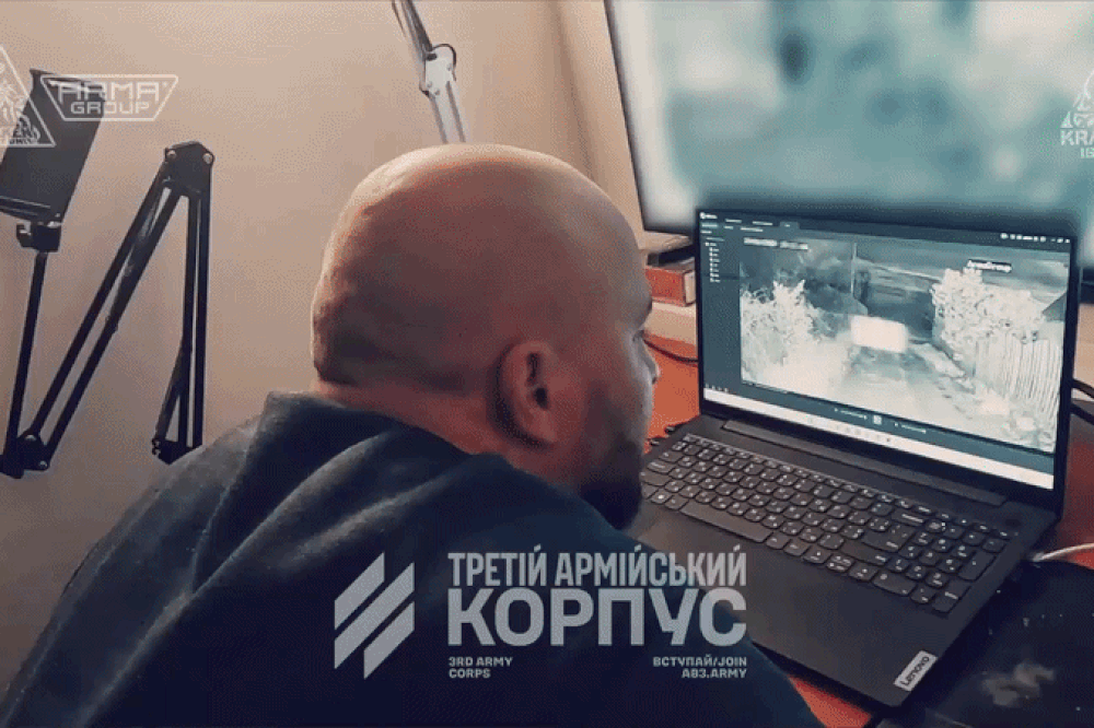 Video quân Ukraine dùng người máy sơ tán dân thường khỏi vùng giao tranh Video quân Ukraine dùng người máy sơ tán dân thường khỏi vùng giao tranh