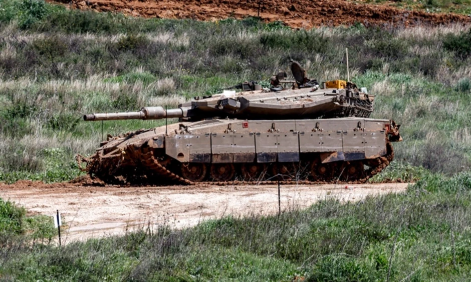Xe tăng Israel trúng tập kích ở Lebanon, 4 binh sĩ thiệt mạng Xe tăng Israel trúng tập kích ở Lebanon, 4 binh sĩ thiệt mạng