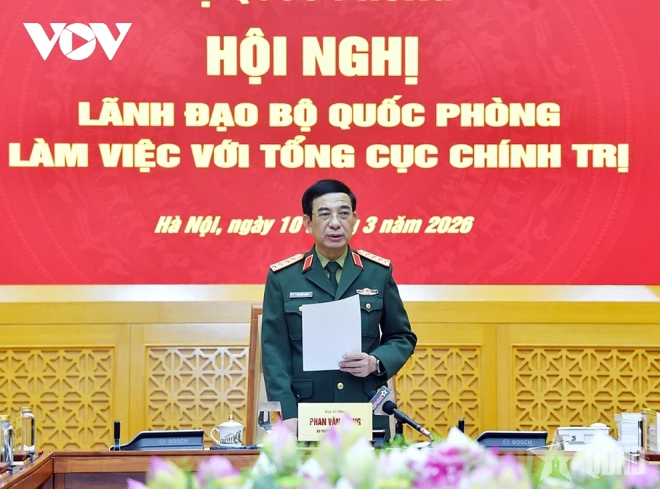 Bộ trưởng Phan Văn Giang yêu cầu giữ vững trận địa tư tưởng trong quân đội