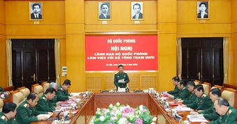 Bộ trưởng Quốc phòng: Huấn luyện làm chủ vũ khí, trang bị mới, hiện đại