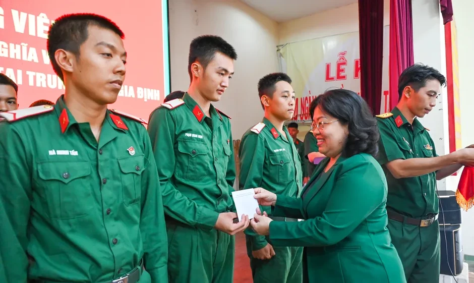 Chiến sĩ mới trưởng thành, vững vàng sau 2 tháng huấn luyện Chiến sĩ mới trưởng thành, vững vàng sau 2 tháng huấn luyện