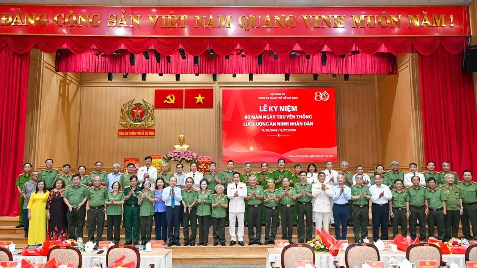 Công an TPHCM kỷ niệm 80 năm Ngày truyền thống lực lượng An ninh nhân dân Công an TPHCM kỷ niệm 80 năm Ngày truyền thống lực lượng An ninh nhân dân