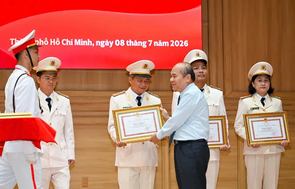 Công an TPHCM kỷ niệm 80 năm Ngày truyền thống lực lượng An ninh nhân dân Công an TPHCM kỷ niệm 80 năm Ngày truyền thống lực lượng An ninh nhân dân