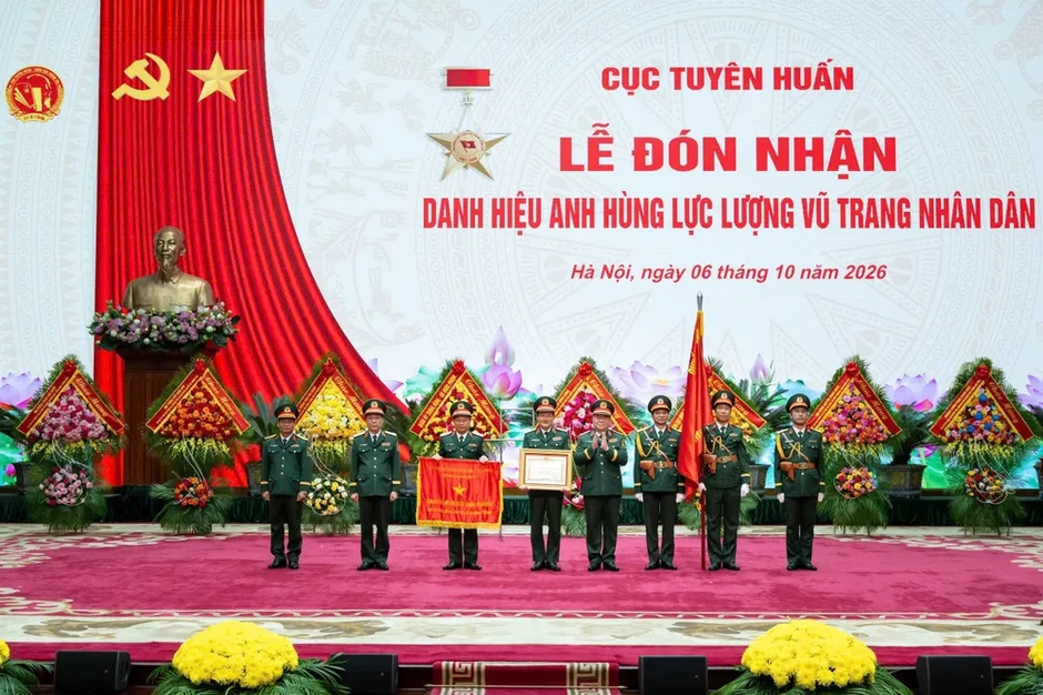 Cục Tuyên huấn đón nhận danh hiệu Anh hùng Lực lượng vũ trang nhân dân
