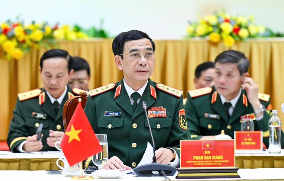 Cuộc gặp giữa Phó Thủ tướng, Bộ trưởng Quốc phòng Việt Nam - Lào - Campuchia Cuộc gặp giữa Phó Thủ tướng, Bộ trưởng Quốc phòng Việt Nam - Lào - Campuchia