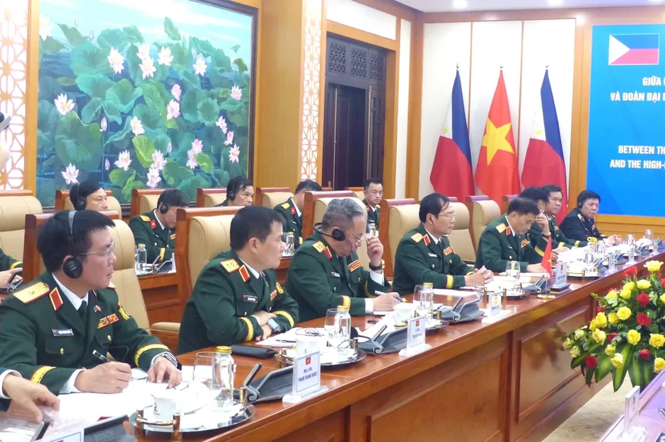 Đại tướng Nguyễn Tân Cương hội đàm với Tham mưu trưởng Lực lượng vũ trang Philippines Đại tướng Nguyễn Tân Cương hội đàm với Tham mưu trưởng Lực lượng vũ trang Philippines