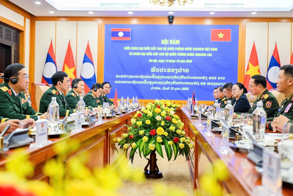 Đại tướng Phan Văn Giang chủ trì lễ đón Phó thủ tướng, Bộ trưởng Quốc phòng Lào