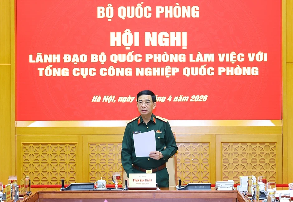 Đại tướng Phan Văn Giang: Đẩy mạnh chế tạo vũ khí hiện đại Đại tướng Phan Văn Giang: Đẩy mạnh chế tạo vũ khí hiện đại