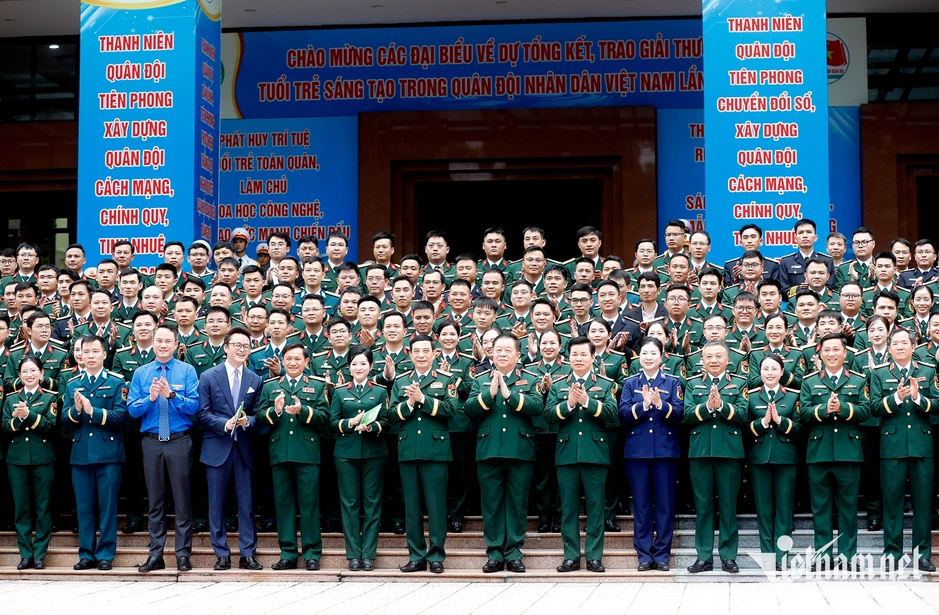 Đại tướng Phan Văn Giang: Sẵn sàng thương mại sản phẩm khoa học, kể cả tên lửa, xe tăng Đại tướng Phan Văn Giang: Sẵn sàng thương mại sản phẩm khoa học, kể cả tên lửa, xe tăng