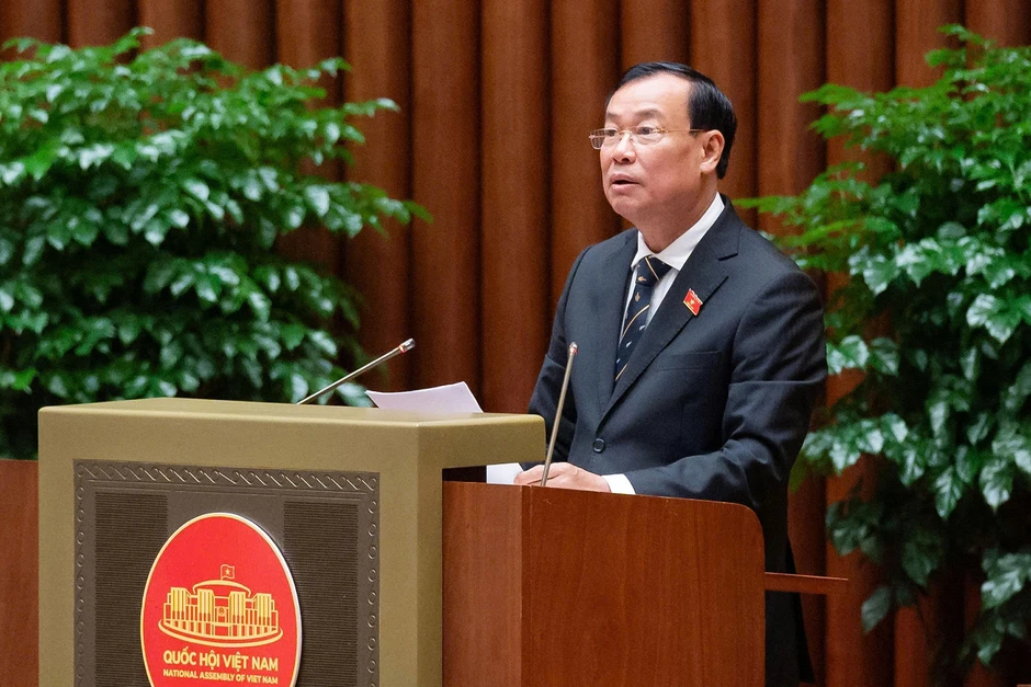 Đại tướng Phan Văn Giang trình đề xuất sửa chức vụ, hạn tuổi sĩ quan quân đội Đại tướng Phan Văn Giang trình đề xuất sửa chức vụ, hạn tuổi sĩ quan quân đội