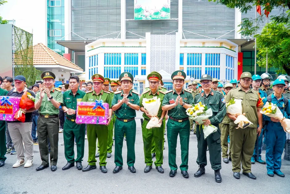 Diễn tập tác chiến khu vực phòng thủ tại các phường trung tâm TPHCM Diễn tập tác chiến khu vực phòng thủ tại các phường trung tâm TPHCM
