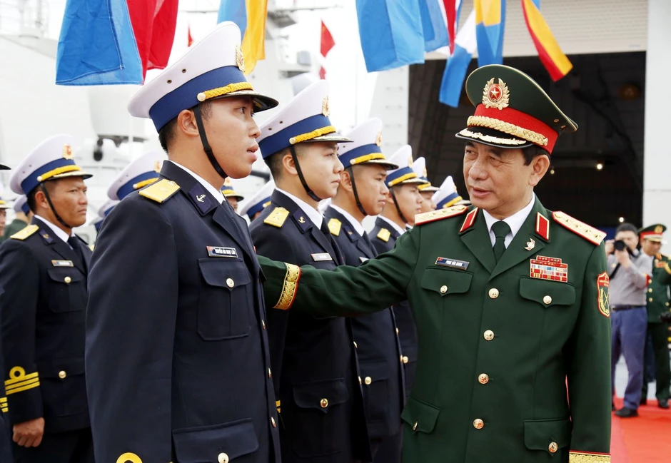 Hai biên đội tàu của Việt Nam và Trung Quốc huấn luyện liên hợp trên Vịnh Bắc Bộ Hai biên đội tàu của Việt Nam và Trung Quốc huấn luyện liên hợp trên Vịnh Bắc Bộ