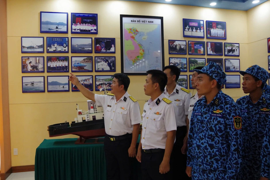 Hành trình làm chủ lòng biển của đơn vị tàu ngầm đầu tiên Việt Nam Hành trình làm chủ lòng biển của đơn vị tàu ngầm đầu tiên Việt Nam