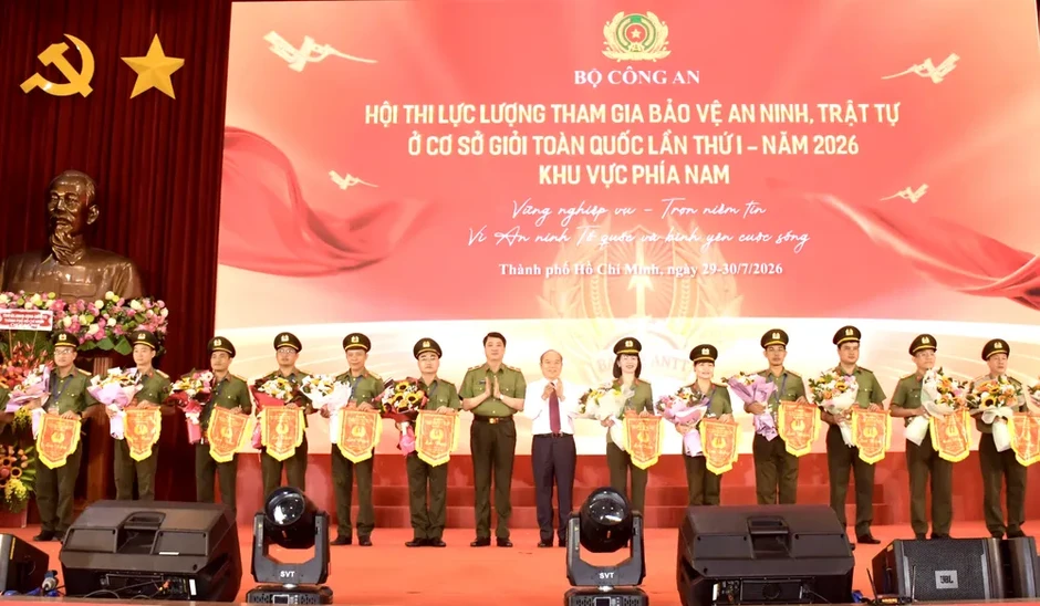 Hội thi Lực lượng bảo vệ an ninh, trật tự ở cơ sở khu vực phía Nam Hội thi Lực lượng bảo vệ an ninh, trật tự ở cơ sở khu vực phía Nam
