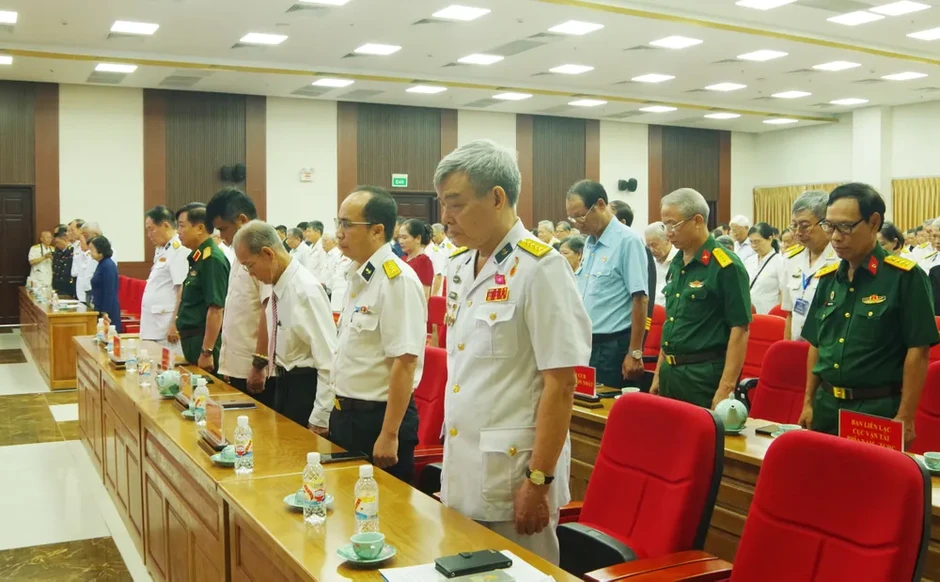 Họp mặt kỷ niệm 65 năm Ngày mở đường Hồ Chí Minh trên biển Họp mặt kỷ niệm 65 năm Ngày mở đường Hồ Chí Minh trên biển