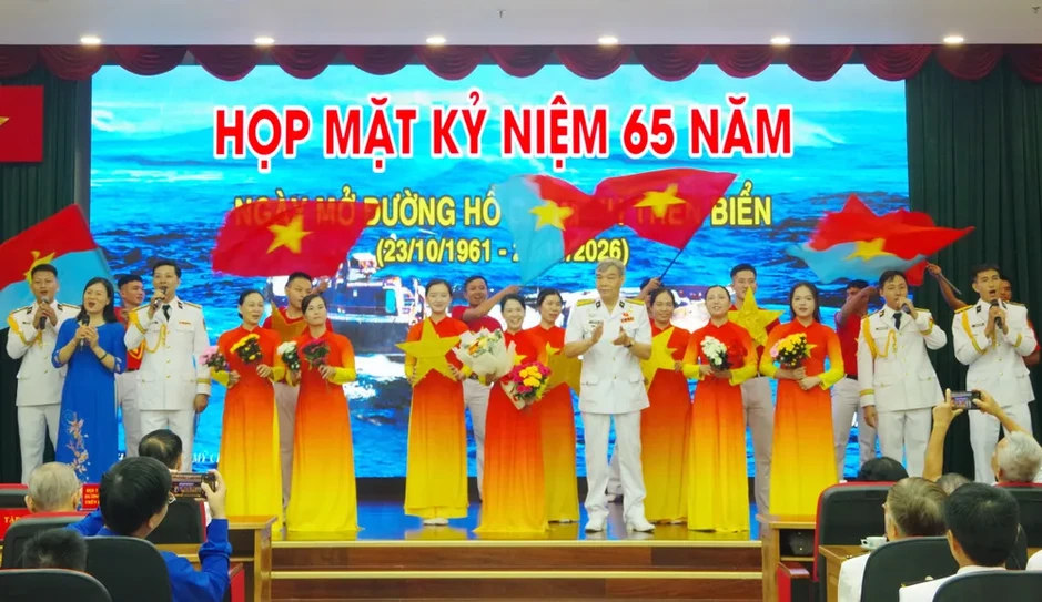 Họp mặt kỷ niệm 65 năm Ngày mở đường Hồ Chí Minh trên biển Họp mặt kỷ niệm 65 năm Ngày mở đường Hồ Chí Minh trên biển