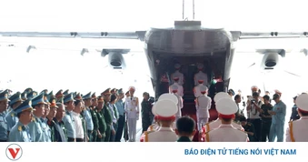 Máy bay quân sự đưa hơn 7.000 mẫu hài cốt liệt sĩ từ TP.HCM ra Hà Nội giám định