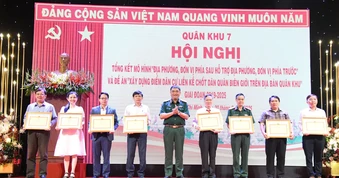 Quân khu 7: Xây dựng "cột mốc lòng dân" vững chắc nơi biên cương