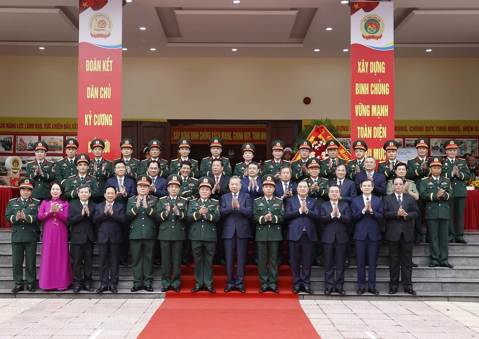 Tổng Bí thư: Binh chủng Công binh phát huy truyền thống 'Mở đường thắng lợi' Tổng Bí thư: Binh chủng Công binh phát huy truyền thống 'Mở đường thắng lợi'