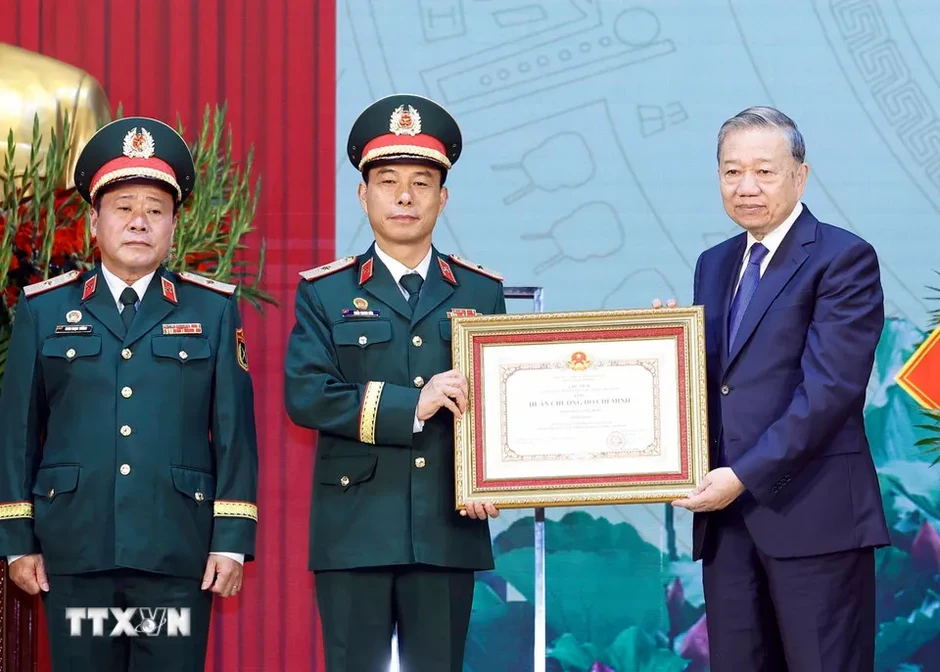 Tổng Bí thư Tô Lâm: Binh chủng Công binh tiếp tục phát huy truyền thống 'Mở đường thắng lợi' Tổng Bí thư Tô Lâm: Binh chủng Công binh tiếp tục phát huy truyền thống 'Mở đường thắng lợi'