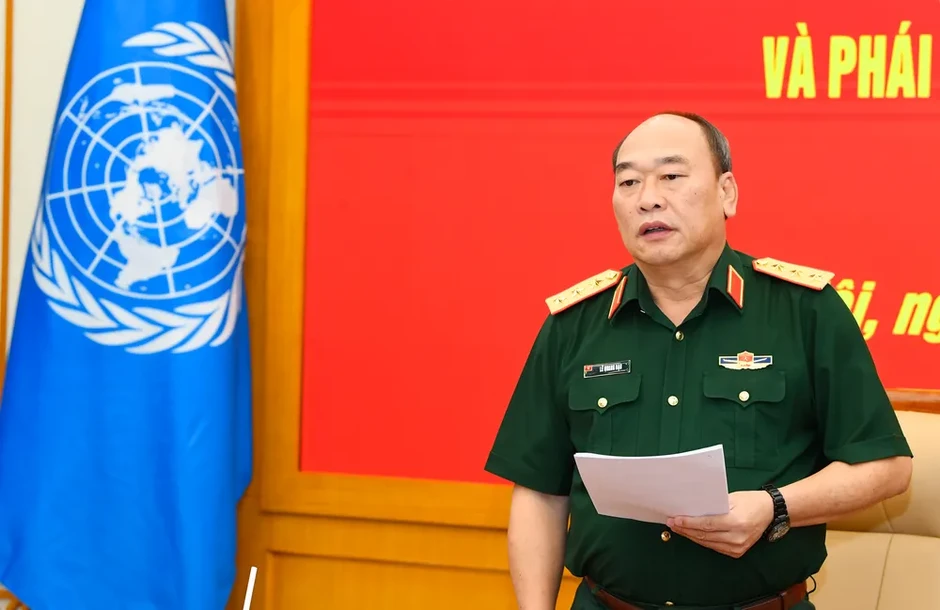 Trao quyết định của Chủ tịch nước cho 4 sĩ quan thực hiện nhiệm vụ gìn giữ hòa bình Liên hợp quốc