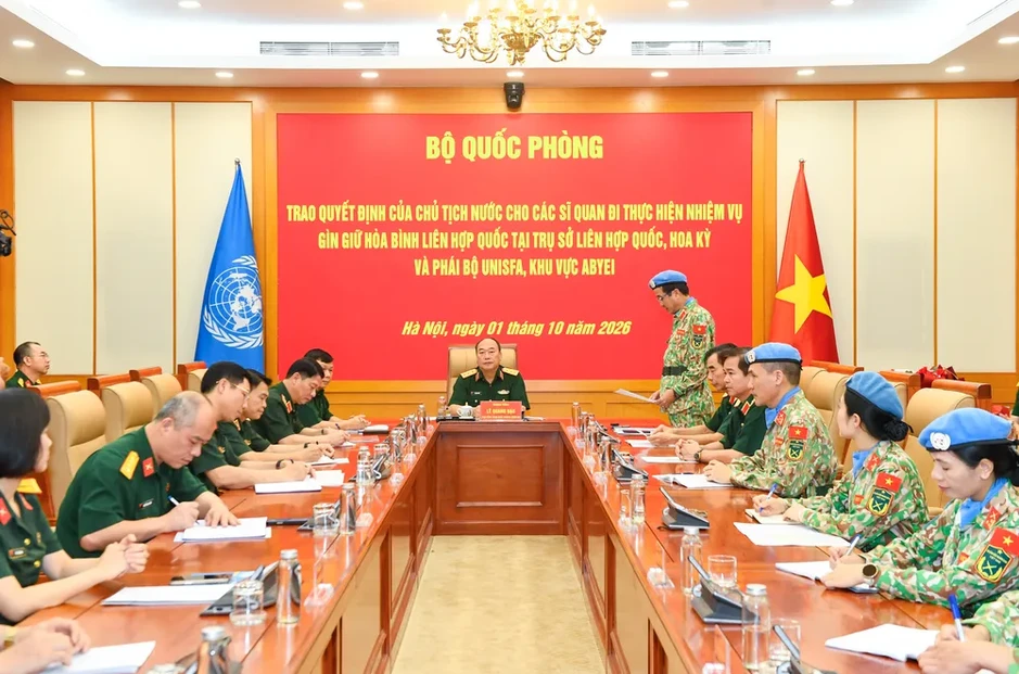 Trao quyết định của Chủ tịch nước cho 4 sĩ quan thực hiện nhiệm vụ gìn giữ hòa bình Liên hợp quốc